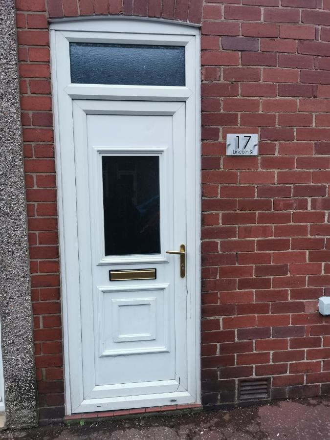 Parkside House 3 Bedroom 2 Bathroom. Parking. Barrow-in-Furness Esterno foto